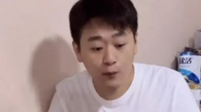 抖音网红李坑坑：藏私房钱爆红，誓死捍卫“男人尊严”，藏私房钱天花板