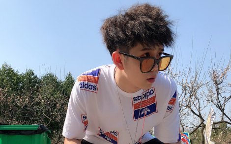 从翻唱到原创，抖音千万粉丝网红郭聪明是如何养成的?