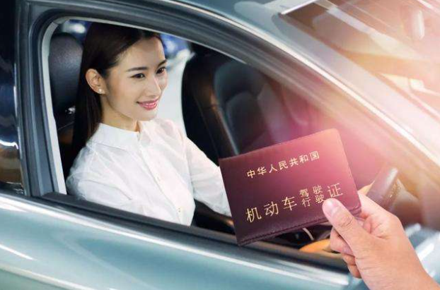 安安教练被封后，这个抖音直播间教别人学车赚了800w！