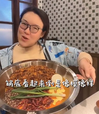 千万网红@浪胃仙被老板“声讨”单飞，网友：这波站公司
